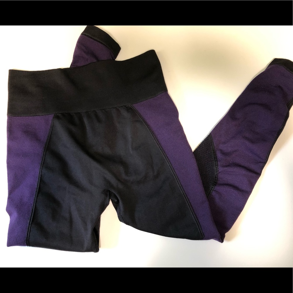 Demi Lovato Fabletics seamless leggings